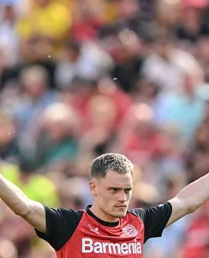Le maître à jouer du Bayer voit grand.