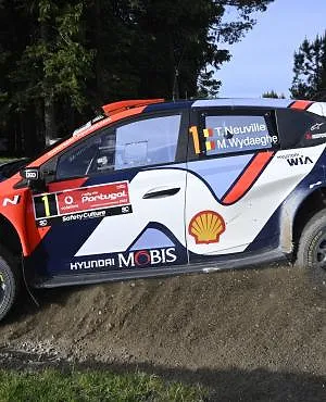 WRC : Thierry Neuville 4e n’a jamais pu menacer le trio Ogier, Tänak et Rovanperä