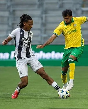Charleroi lance sa campagne européenne par un match nul 0-0 face à Hammarby