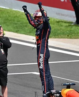 F1 Belgique : Max Verstappen remporte la course sprint devant Oscar Piastri