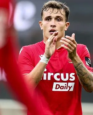 Bonne nouvelle pour le Standard : Dennis Ayensa est de retour à 100 % !