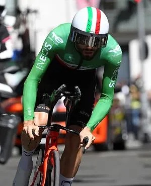 Vuelta : Ganna gagne le contre-la-montre, Almeida grignote du temps sur Vingegaard