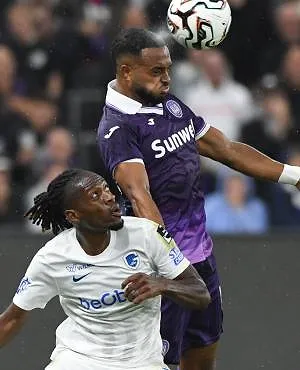 Pro League : à dix contre onze, Anderlecht accroche le Racing Genk