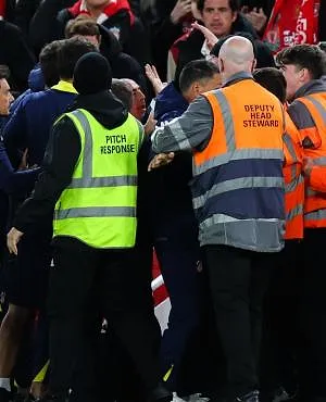 Diego Simeone s’explique sur son altercation avec un supporter de Liverpool en fin de match