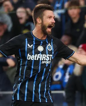 Le Club Bruges l’emporte 2-0 face à Saint-Trond, Mechele buteur pour sa 500e