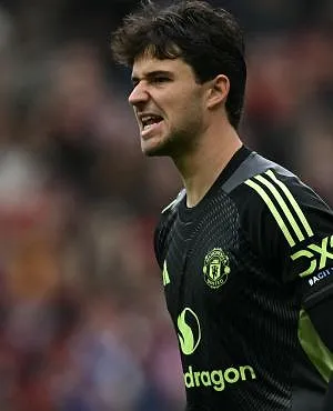 Senne Lammens enfin titulaire : premier clean sheet de la saison pour United !