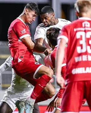 Pro League : toujours pas de victoire en vue pour l’Antwerp qui concède le partage contre le Cercle (1-1)