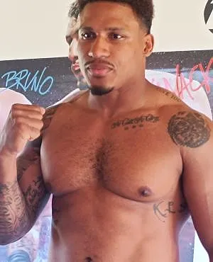 LLN Boxing Night 3 : Ryad Merhy devient champion WBC Africa World des lourds