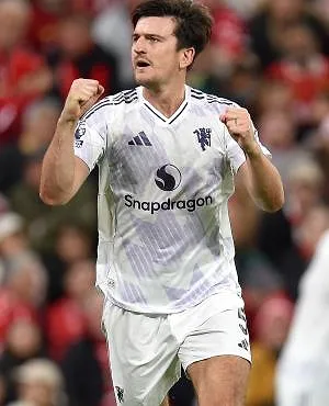 Manchester United et Lammens remportent le choc face à Liverpool