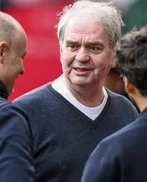 Plus de boissons en tribunes : le Standard prend une décision forte après les incidents contre l’Antwerp
