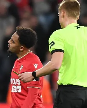 La décision est tombée pour Adnane Abid : pas de sanction supplémentaire pour le joueur du Standard
