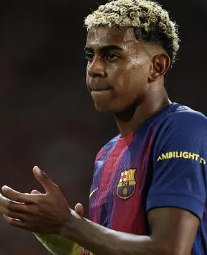 « Ils volent, se plaignent tout le temps » : Lamine Yamal allume le Real Madrid et lance le Clasico !