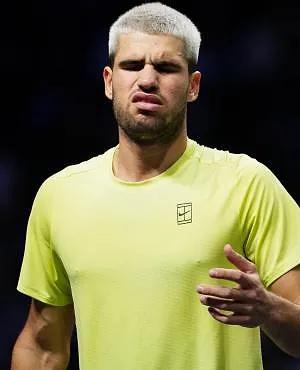 Carlos Alcaraz éliminé d’entrée à Paris : « C’était un de mes pires matches de la saison »