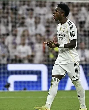 « S’il ne revient pas… » : la colère de Xabi Alonso sur Vinicius, qui s’est excusé pour son comportement !