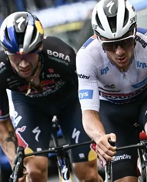 « Je n’ai jamais pensé à partir » : Roglic dément les rumeurs de départ suite à l’arrivée d’Evenepoel !