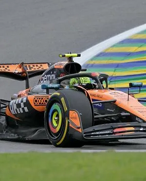 Formule 1 : Lando Norris (McLaren) remporte la course sprint au Brésil, Piastri abandonne