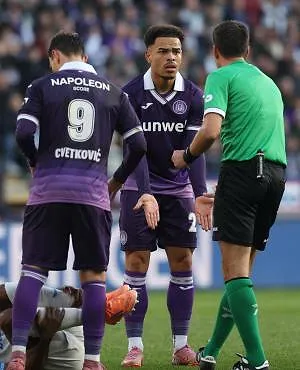 « Non Hans, stop ! » : DAZN dévoile des images exclusives venant du VAR durant le Topper (vidéo)