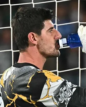 Thibaut Courtois forfait avec le Real Madrid : le Diable rouge est malade !