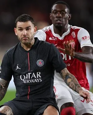 Victoire de prestige pour Pocognoli : Monaco s’offre le PSG et met fin à une série de 3 défaites consécutives