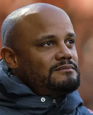 Vincent Kompany successeur de Pep Guardiola à Manchester City ? Il répond !