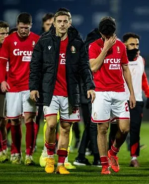 Catastrophe pour le Standard, éliminé à Dender en Coupe de Belgique !
