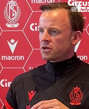 Vincent Euvrard sur les difficultés du Standard : « J’ai des joueurs qui ne se donnent pas à 100 % » (vidéo)