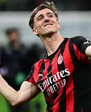 Saelemaekers prolonge jusqu’en 2031 avec l’AC Milan, « son professionnalisme et son altruisme » récompensés