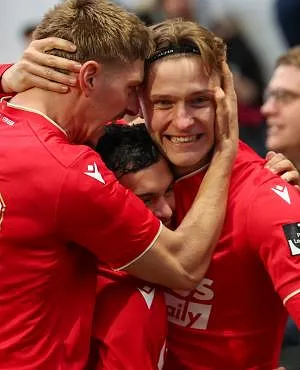 Un but après 35 secondes permet au Standard de l’emporter à Dender