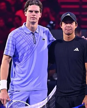 Pas d’exploit belge : Alexander Blockx s’incline en finale des Next Gen ATP Finals contre Learner Tien