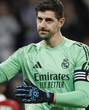 Thibaut Courtois a éprouvé une « immense fierté » en portant le brassard de capitaine au Bernabeu