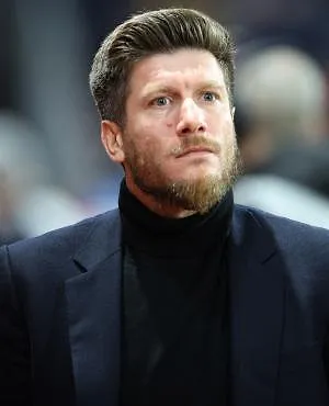 Pocognoli dans la tourmente : « Je fais le maximum chaque jour pour que la dynamique tourne »