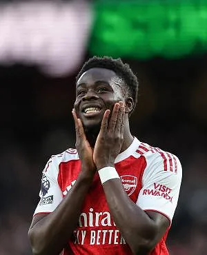 Arsenal et Bukayo Saka seraient tombés d’accord : grosse prolongation en vue pour l’Anglais