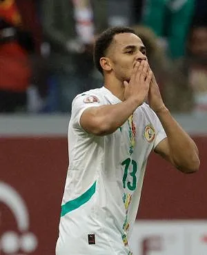 Le Sénégal est le premier qualifié en demi-finale en s’imposant d’une courte tête contre le Mali (1-0)