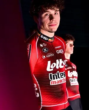 Arnaud De Lie sur le départ de Biniam Girmay d’Intermarché-Wanty : « Ça ne me fait ni chaud ni froid »