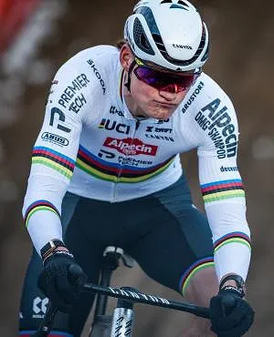 Mathieu van der Poel ne sera finalement pas présent dimanche à Benidorm