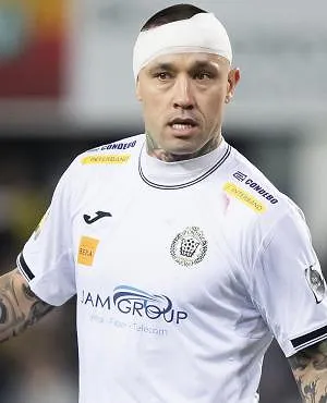Radja Nainggolan change de crémerie : il quitte Lokeren pour le Patro Eisden