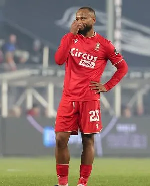 « Je sais qu’ils ne sont pas capables de faire grand-chose » : Ilaimaharitra descend le public carolo