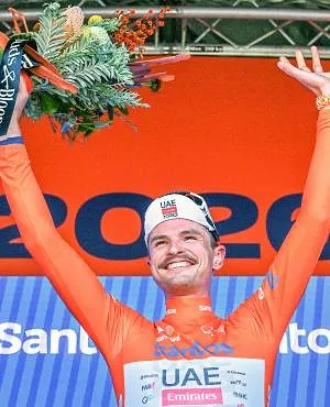 Tour Down Under : énorme coup de force d’UAE, Jay Vine fait coup double sur la 2e étape (vidéo)