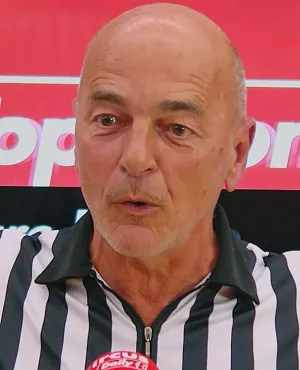 « L’Antwerp haut la main » : Marc Delire préface Antwerp – Charleroi avec deux supporters dans « Top Prono »