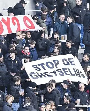 L’atmosphère était tendue au Bosuil : le président et les investisseurs pris pour cible !