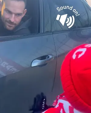 « On dirait que vous ne jouez pas à fond » : un jeune fan de l’Antwerp interpelle Vincent Janssen