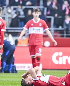 Saison régulière déjà terminée pour Van Helden ? Les nouvelles ne sont pas bonnes