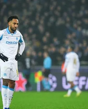 « Inqualifiable », « Ridicules », « Comme la remontada » : la presse française réagit à la déroute de l’Olympique de Marseille