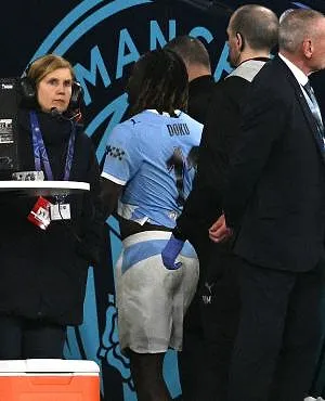 Pep Guardiola donne des nouvelles sur l’état de santé de Jérémy Doku !