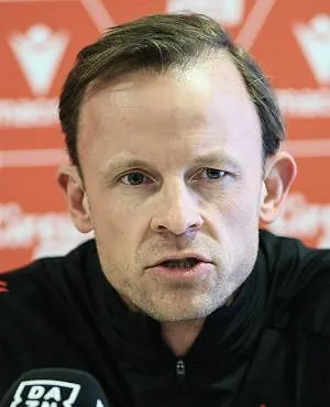 « Il faut gagner les deux derniers » : la conférence de presse de Vincent Euvrard avant Antwerp-Standard en vidéo