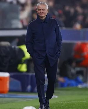 José Mourinho encense Thibault Courtois : « Il va entrer dans la légende »