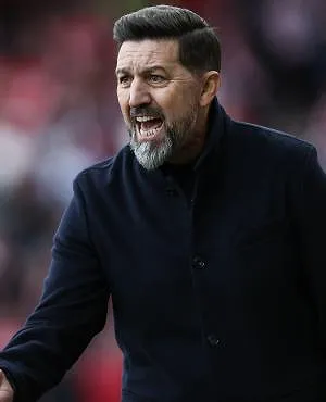 Fin de parcours pour Besnik Hasi ? Son avenir se joue ce soir !