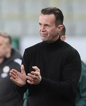 L’ancien coach du Standard, Ronny Deila, rebondit dans un club improbable !