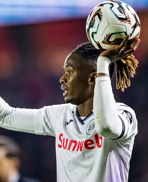 Moussa N’Diaye sur le départ d’Anderlecht ? Il pourrait être prêté à Schalke !