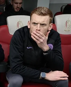 Edward Still aura-t-il sa chance ? Voici le plan d’Anderlecht pour son intérim !